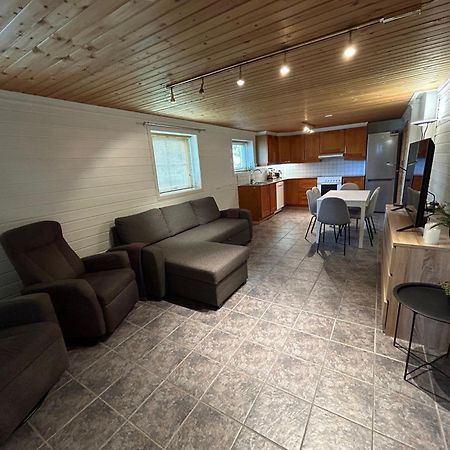 3 roms leilighet med parkering  Tromsø Buitenkant foto