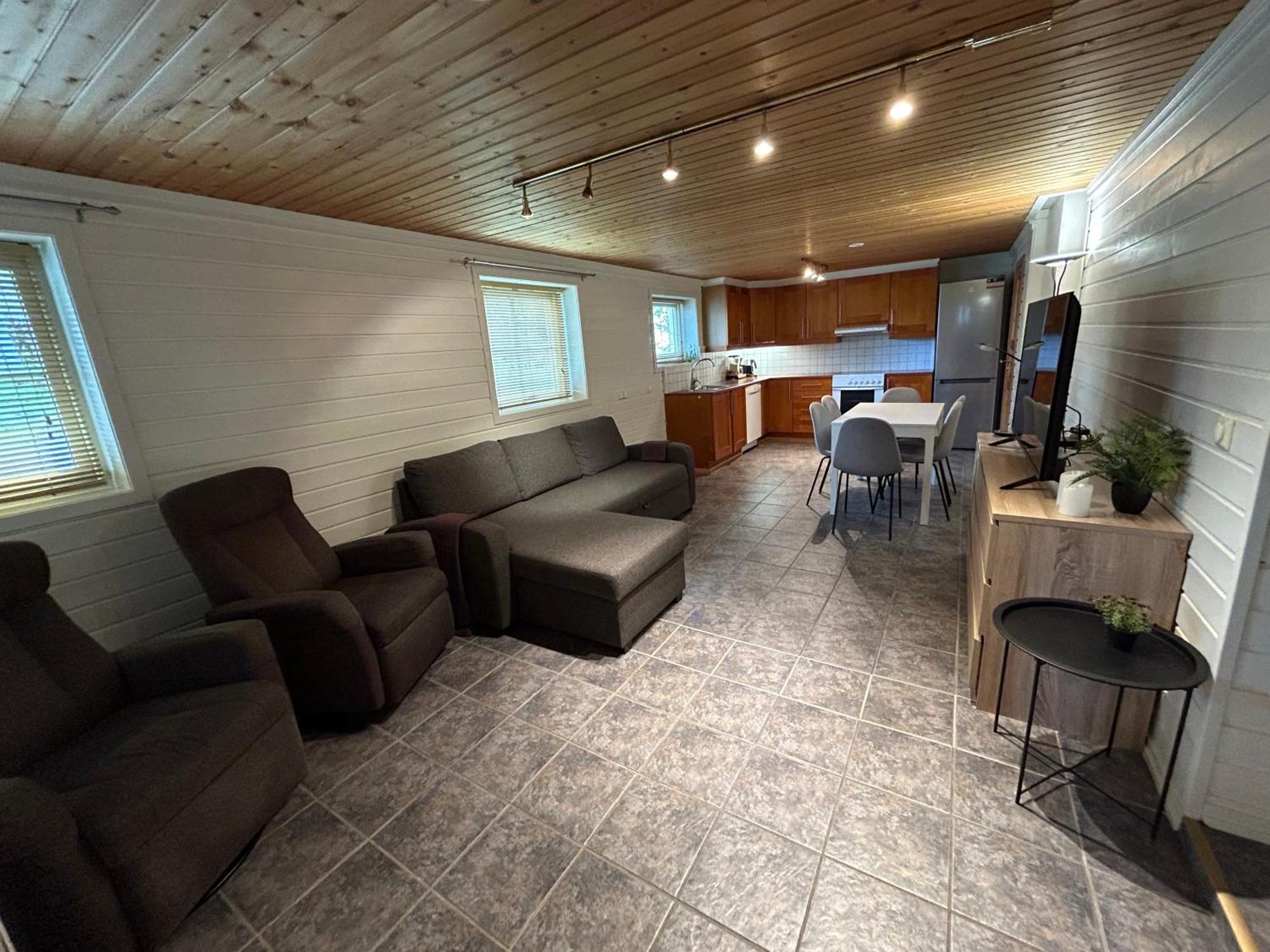 3 roms leilighet med parkering  Tromsø Buitenkant foto